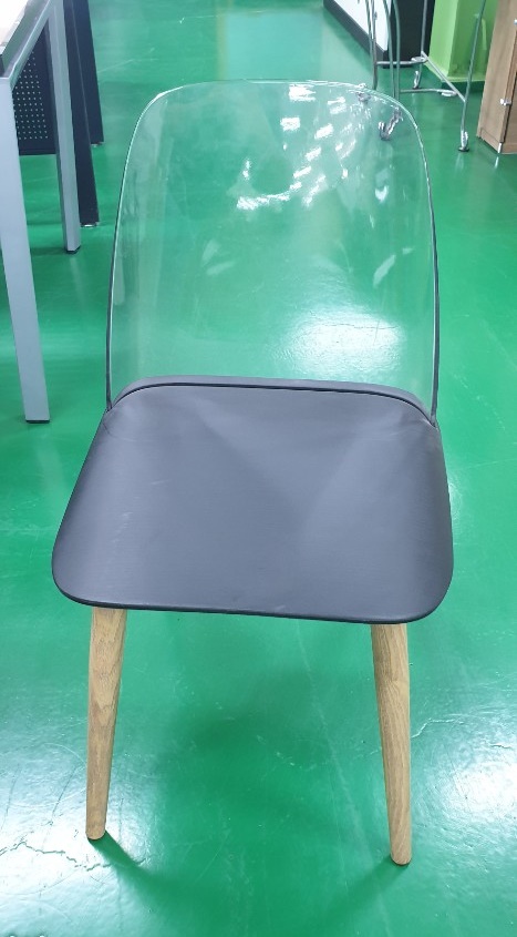 인테리어 의자/등받이 투명 - R061760